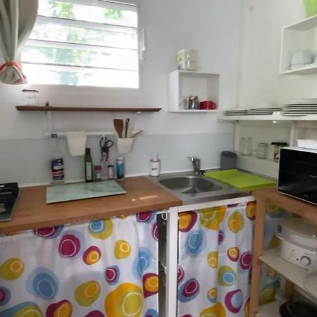 Gite Cajou Dans Jardin Tropical Ventile A Sainte-Anne Exterior photo